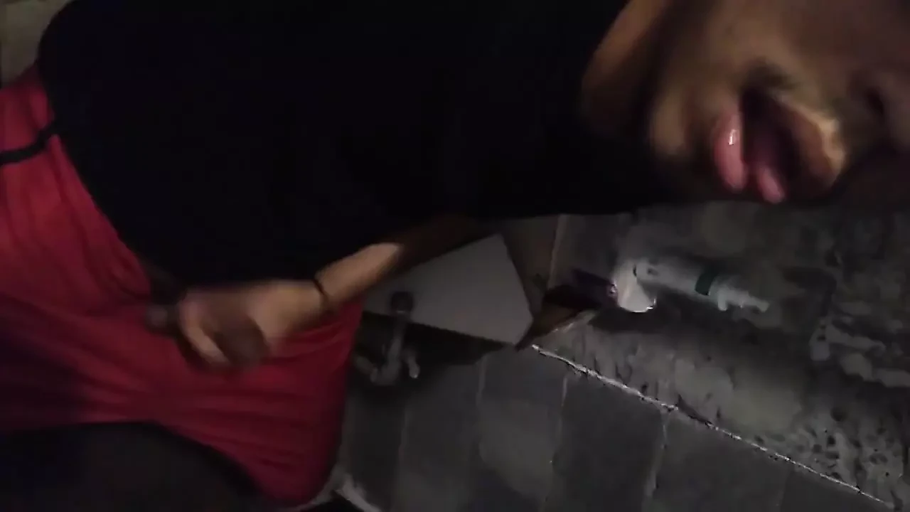 A straw in the toilet was necessary. You actually like it a lot.