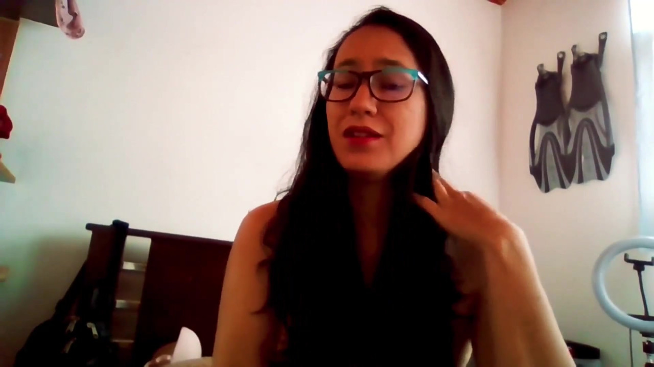 女子大生がルームメイトに犯される