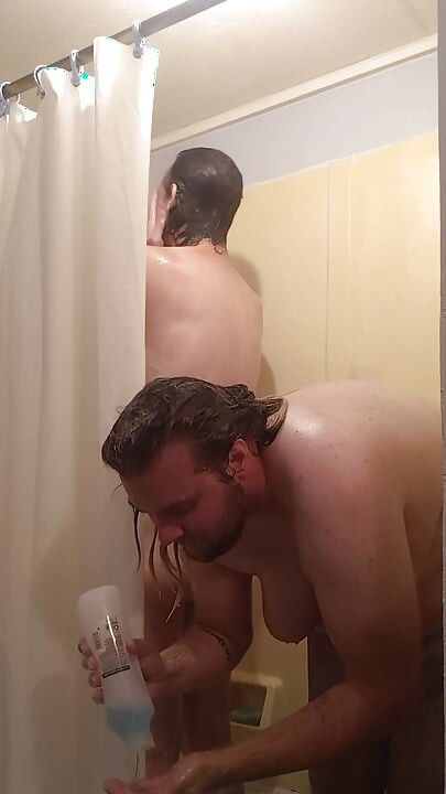 T4t par; Buttassnaked Transfemme &Bareassnaked Transmasc Dusch Tillsammans
