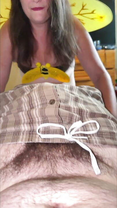 Amateur wife sucks cum out of husbands dick (Max Lode & Sweet Cherry)