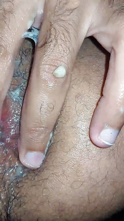 Pura Kela Gand Me Daal Diya Agar Kisi Ko Apna Kela Dalna Hai To Batana