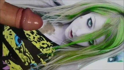 Avril Lavigne заставляет меня чувствовать себя хорошо