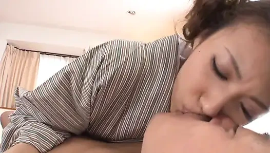 Надешико, которая обожает сырый кримпай