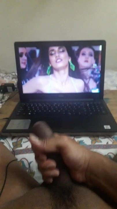 Трибьют спермы для Disha Patani