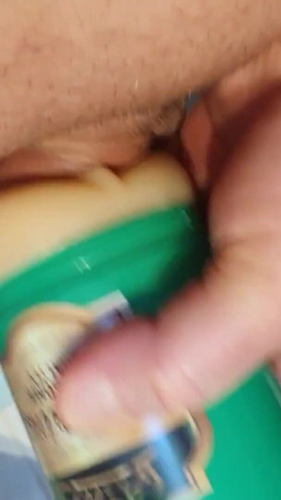 Mój mały swatter kutas zbyt miękki dla wankera | Klip 1