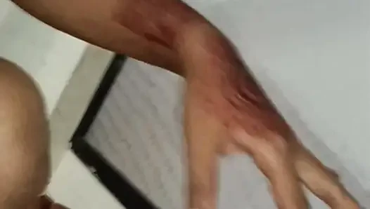 Suami istri lagi asik merokok dan ngentot sama cewek seksi