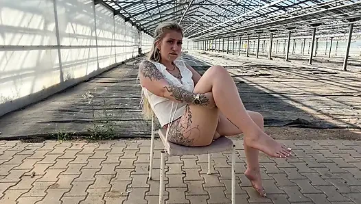 TamyTation does it in the greenhouse