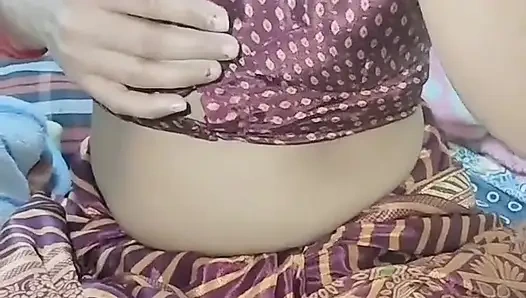 Priya Bhabhi Fuck Very Brittle by a Stranger Boy