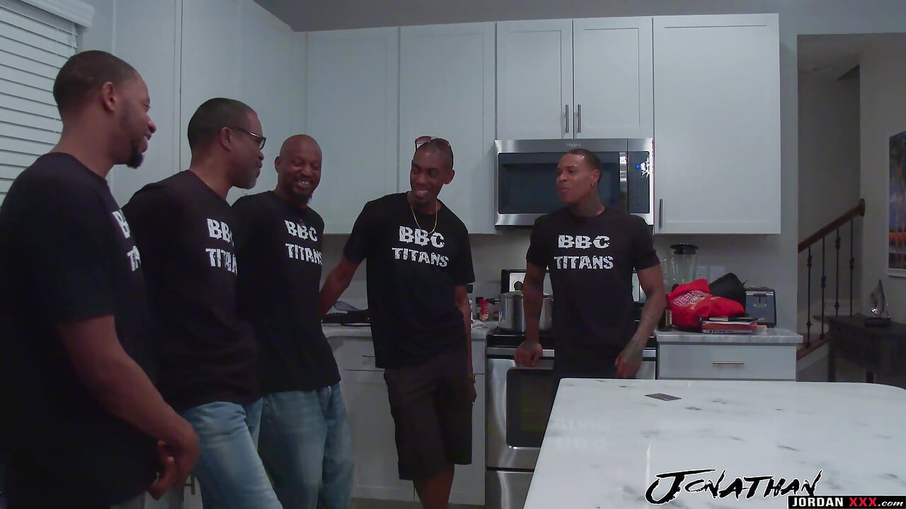 Vovó recebe um gang bang