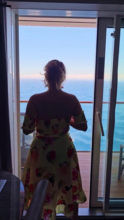 VOYEUR Mommy showing her BIG TITS on her Cruise Ship Balcony after Stripping in her Cabin | Clip 1