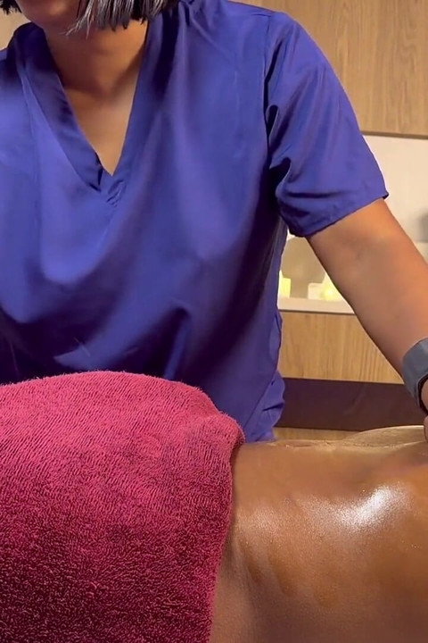Happy Ending Massage for a Lucky Fan!
