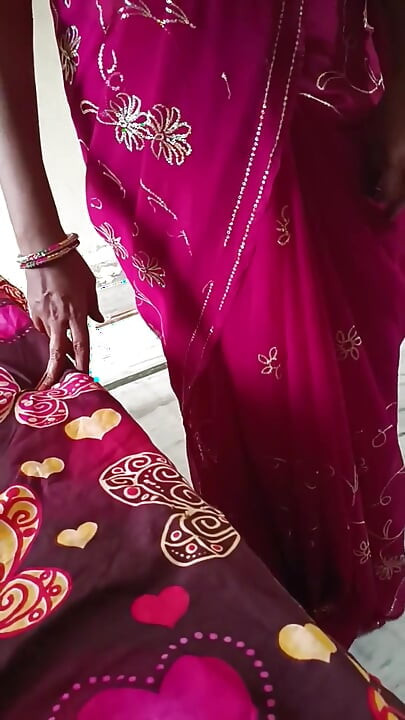 Indiancă desi frumoasă mătușă se fute cu șeful telugu Voice