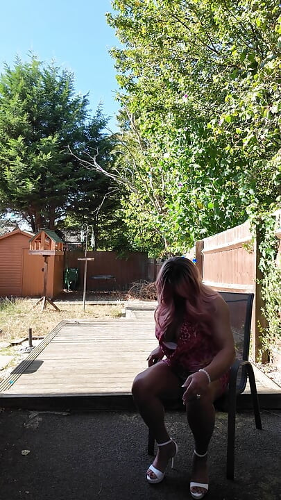 Sexy Crossdresser kellycd2022 in my summer dress and heels