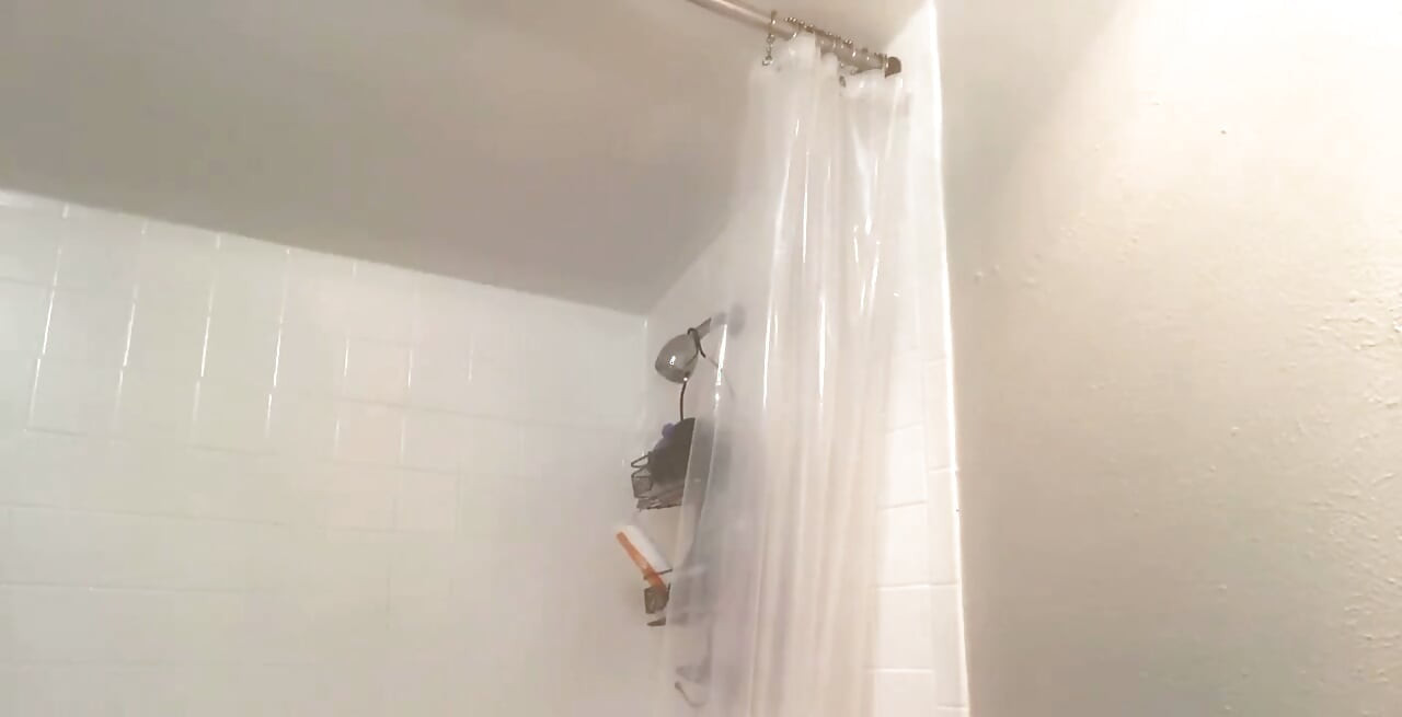 Quarantine Queen Cumming on My Face