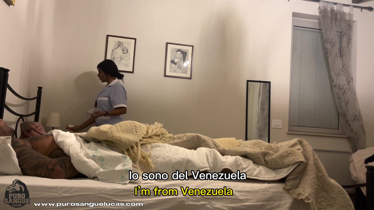 和一个大奶子拉丁清洁女郎给我的老婆戴绿帽