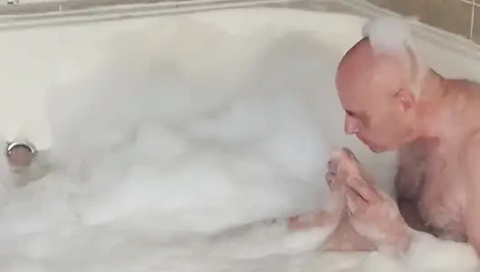 Heißeste Nassmassage mit Garabas und Olga