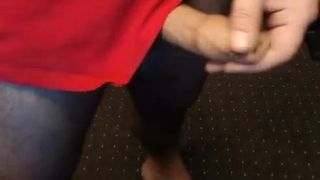 Chico rumano masturbándose en webcam