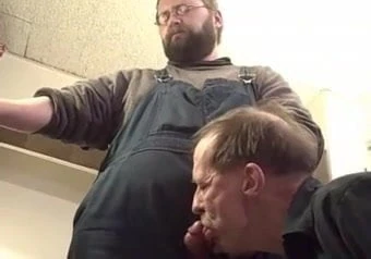 chubby jerk off