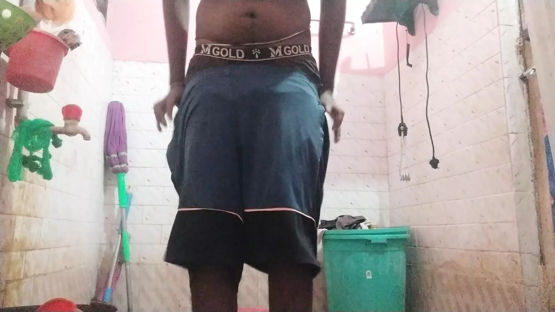 Tamil10inchesbbc sexy show de baño