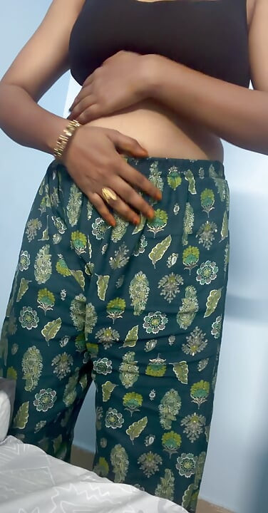 Aunty removing clothes
