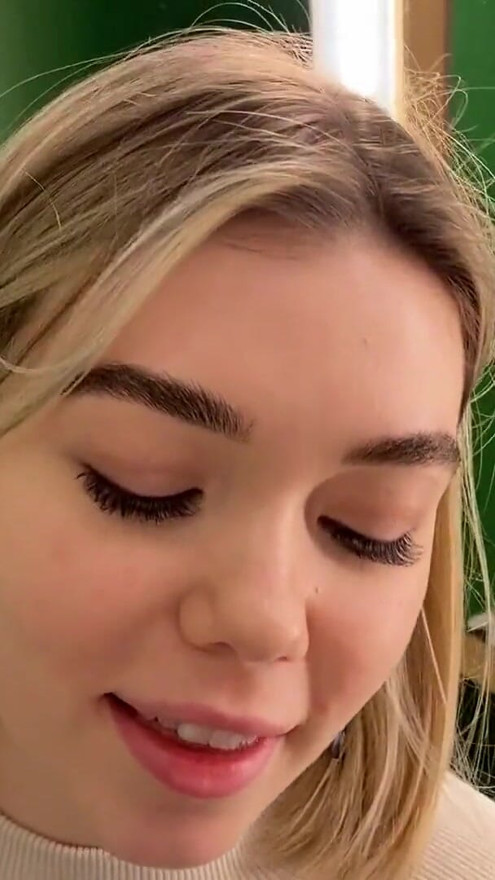 Fucked her in the fitting room of the store - outdoor, public | Clip 1