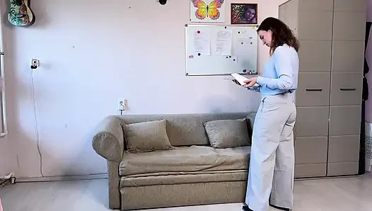 Ofis pantolonuyla seksi götüne boşaldı