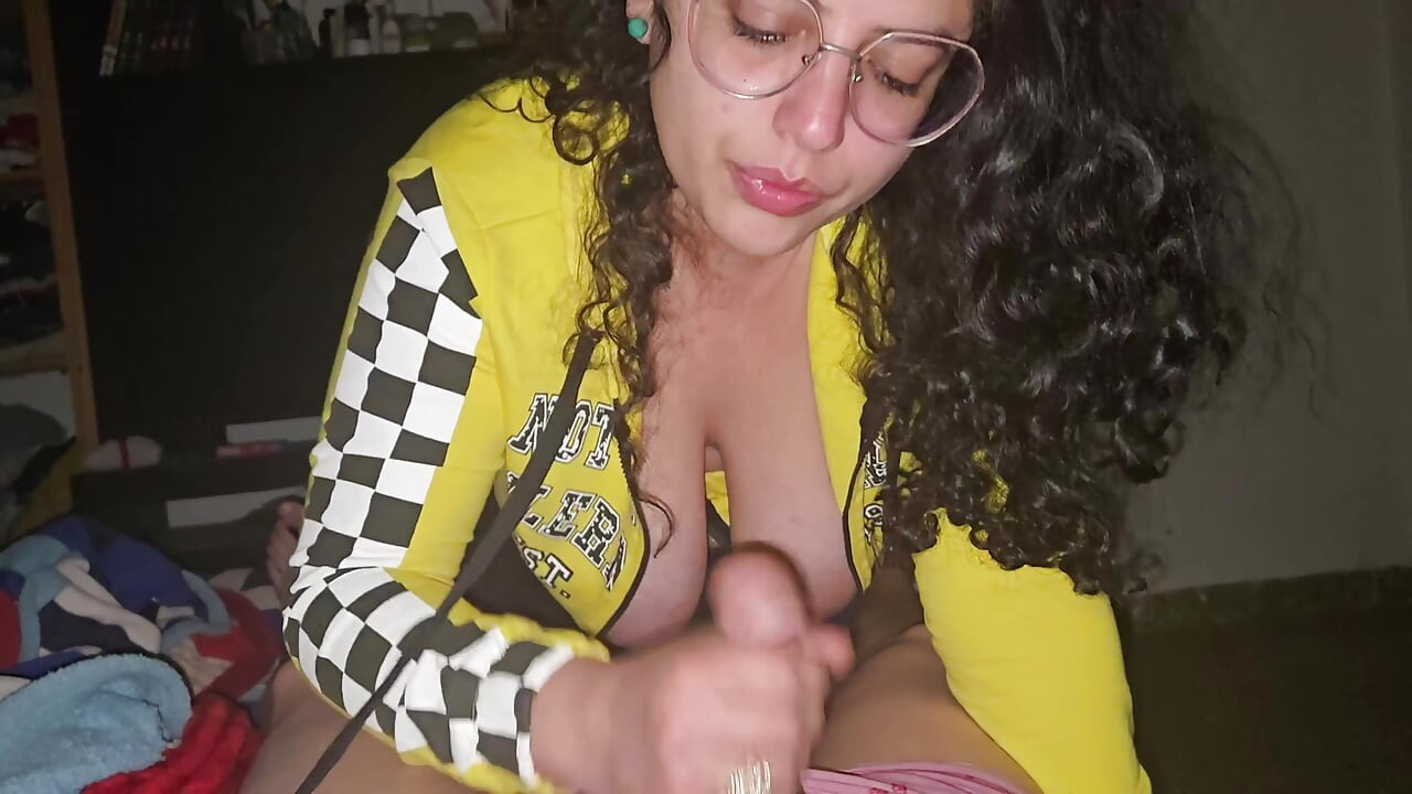 It's cold and BabyLuna939 comes to warm you up by sucking Eddie Queens' dick in this new POV where every last drop of cum 1
