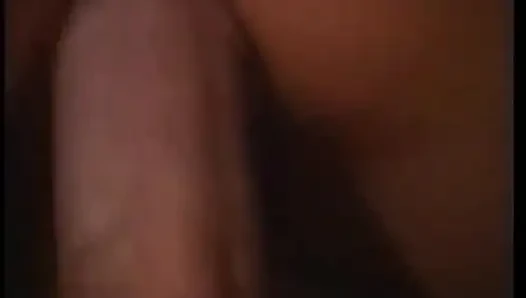 Memek mulus cewek nakal ini dientot habis-habisan sama kontol besar