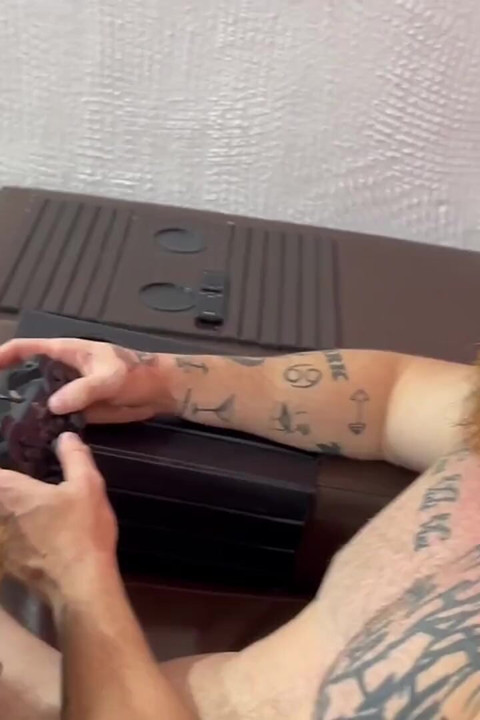 Sofie Didn't Let Me Play Video Game I Fucked Her Ass Hot