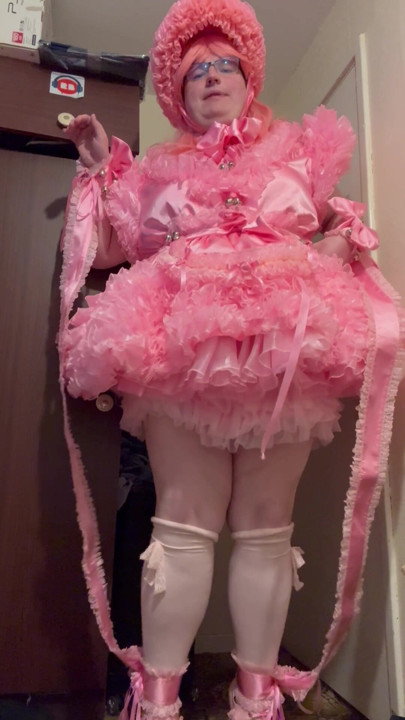 Sissy sings I'm a little teapot