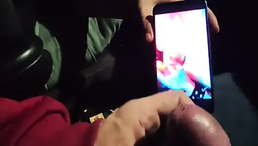 Hampir kepergok! Dia ngocok di lalu lintas di depanku, aku suka menonton. Crot sperma banyak banget!  Bagian 2