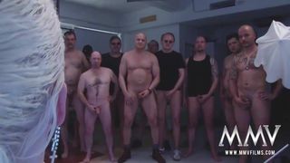 Gangbang avec une MILF allemande