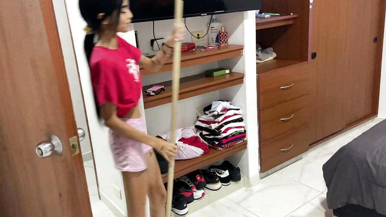 A delicious, skinny, horny girl is cleaning the house and I end up fucking her until she orgasms, she swallows it all