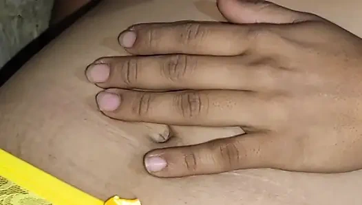 I'm a virgin! Oh yes, that's so good! Slowly penetrate my pussy in this Tamil Indian video.