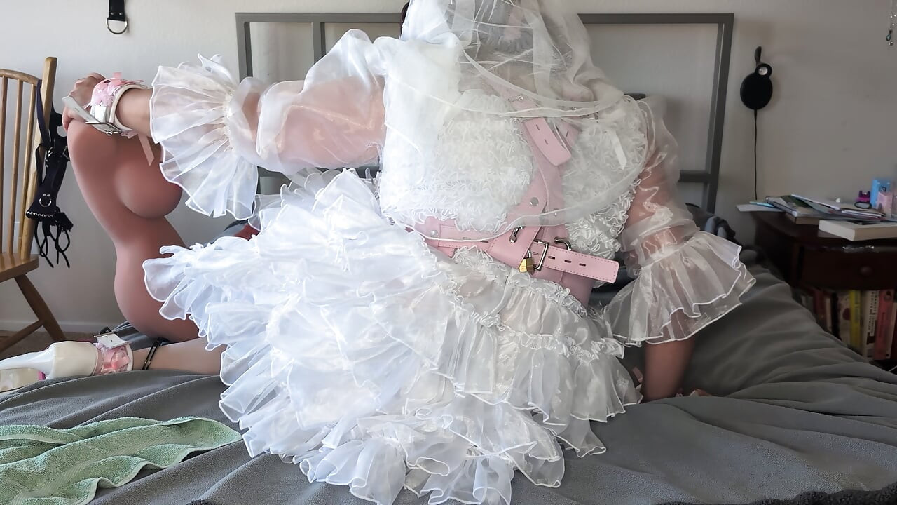 Sissy Bride Getting Fucked by Her Doll