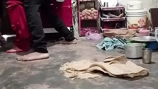 Secret sex with real brother-in-law made video again in Hindi audio Desi Bhabhi Dewar