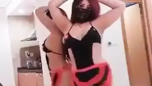Sexy redhead belly dance