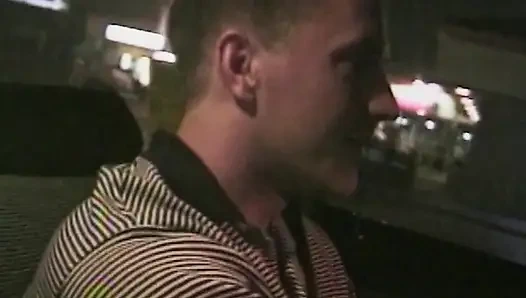 Versaute Taxifahrt: Heiße Abenteuer mit blonder Schönheit