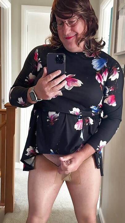 Sexy crossdresser Cumin wearing her sheer Tan Tights