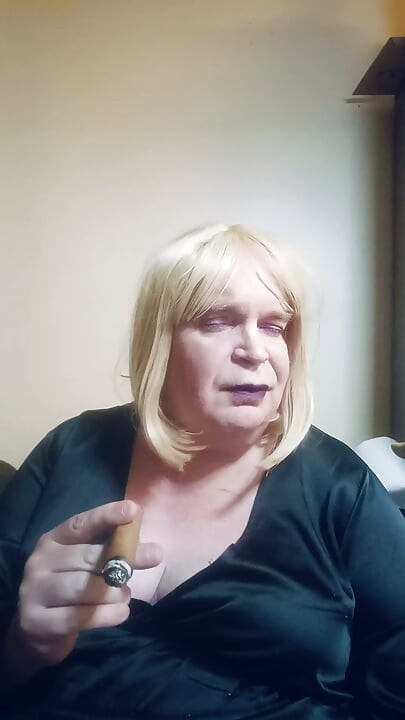 Part 5 - BBW TV discussing her many years in the BDSM and Kink world