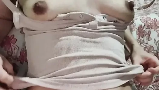 Zevk veren bu şeffaf dildo ile trampolin amcığımı yapıyorum!!