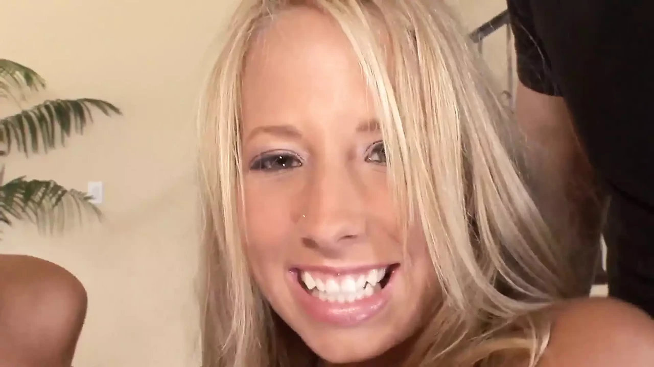 A threesome with Ashley Jensen and Brea Bennett are whores