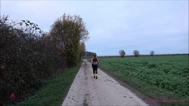 German lacquer slut fucked without condom!!!