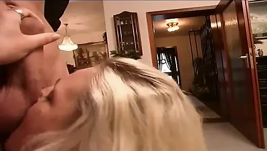 Kapıyı çal Göreceksin ki seni seviştirecek