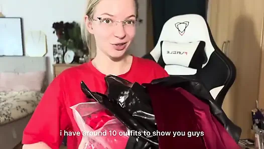 Domina-outfits anprobe