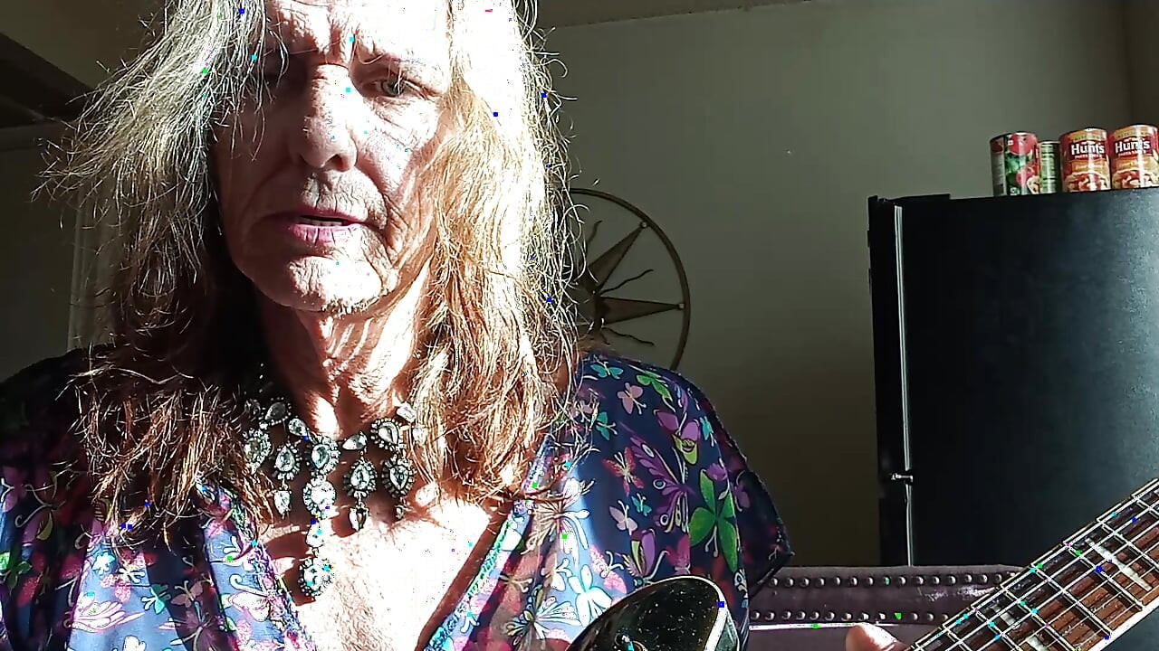 Lizzy Yum SFW SD August 2025 Dilating #83 (love bus Lords of acid)