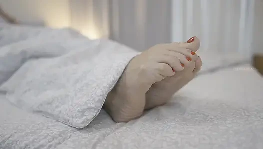 Dasar sampah penurut, janganlah sange melihatku!