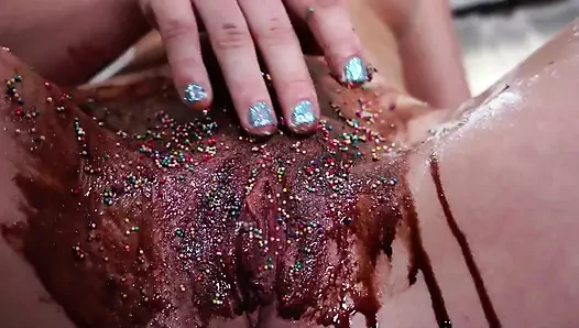 Fresh girl Sami St Claire horny with blonde hair gets her