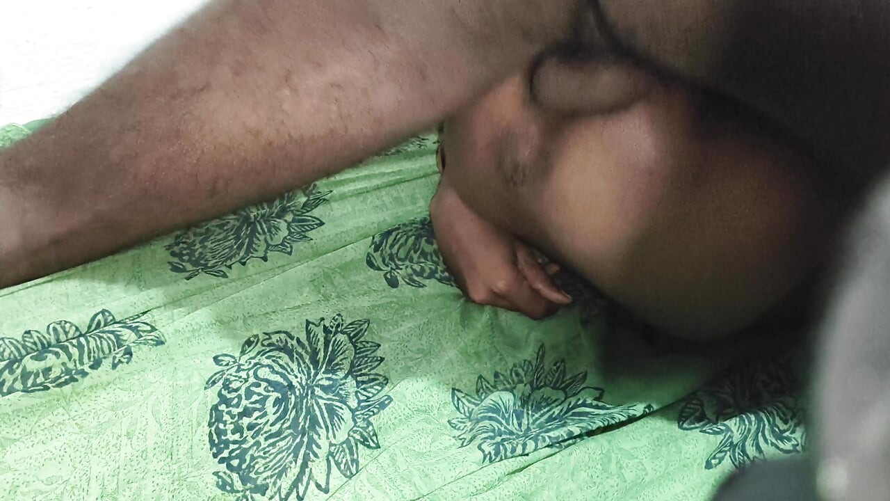 Ινδή γυναίκα με Saree