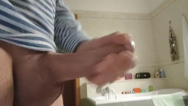 masturbation of a big italian cock with nice cumshot